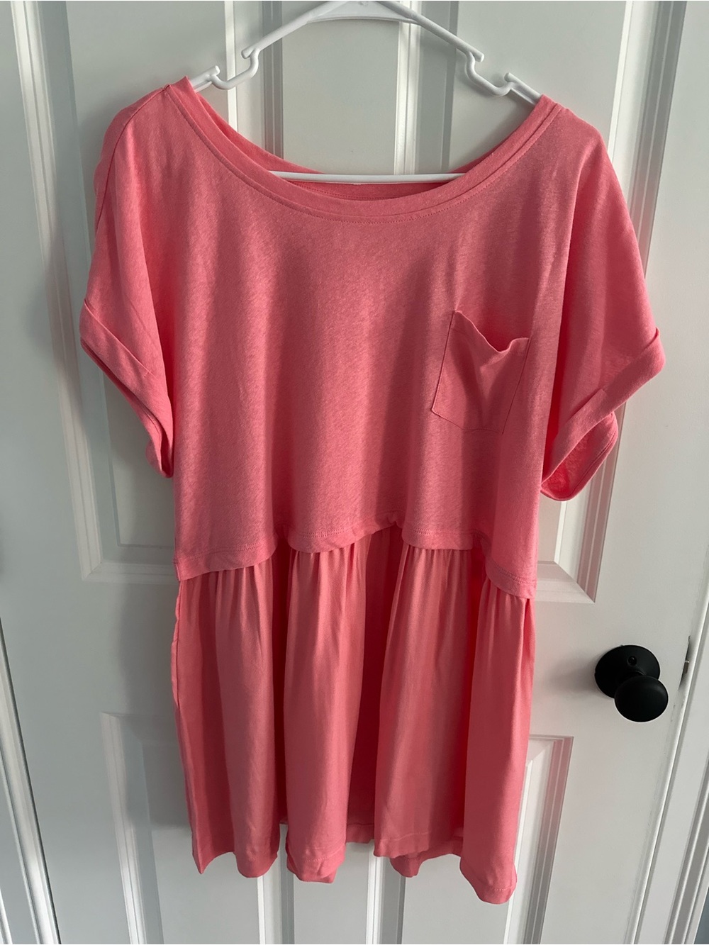 Motherhood Coral Tiered Short Sleeve Pocket Tunic